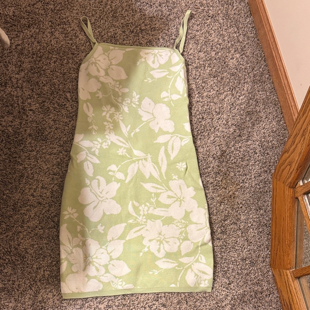 Abercrombie and Fitch Green and White Dress floral knit mini dress